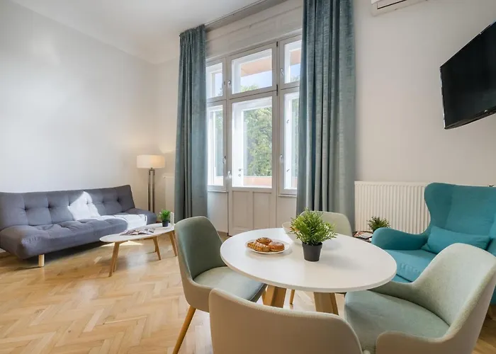 Tcb Regi * Budapesta