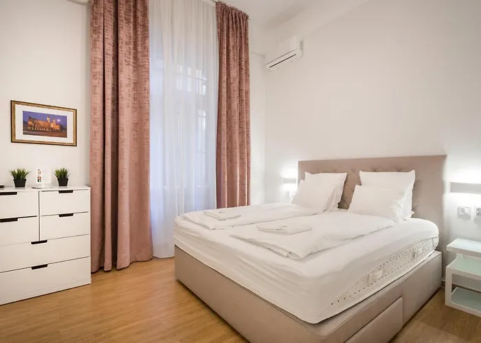 Tcb Regi Apartament *