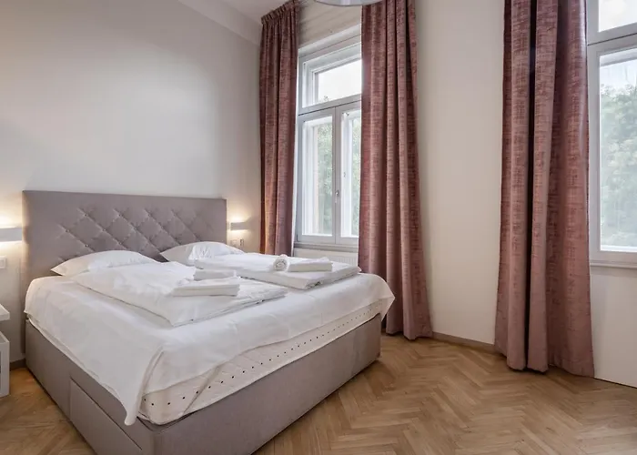 Tcb Regi Apartament