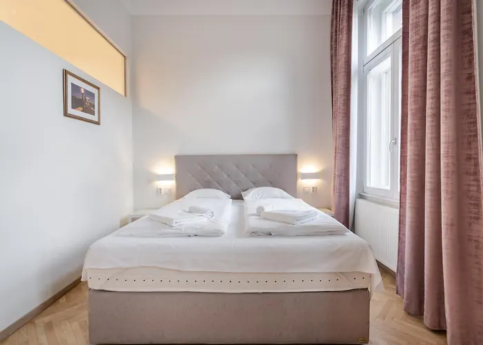 Tcb Regi Apartament *