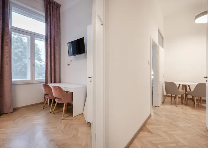 Tcb Regi Apartament Budapesta
